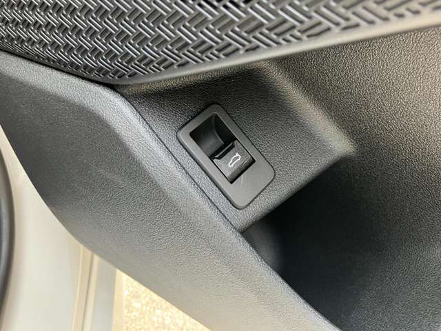 ＢＭＷ ２シリーズアクティブツアラー ２１８Ｉ Ｍスポーツ ＤＣＴ R6年 (近畿) 99