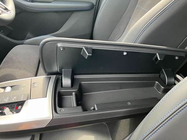 ＢＭＷ ２シリーズアクティブツアラー ２１８Ｉ Ｍスポーツ ＤＣＴ R6年 (近畿) 99