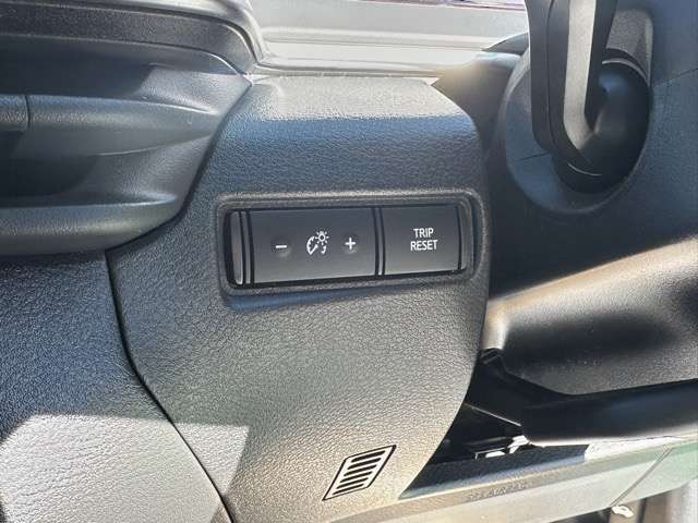 日産 ノート １．２ Ｘ R6年 (東海) 99