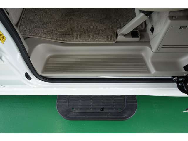 スズキ エブリイワゴン ６６０ ＰＺターボスペシャル ハイルーフ ４ＷＤ R5年 () 99