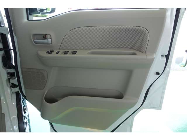 スズキ エブリイワゴン ６６０ ＰＺターボスペシャル ハイルーフ ４ＷＤ R5年 () 99