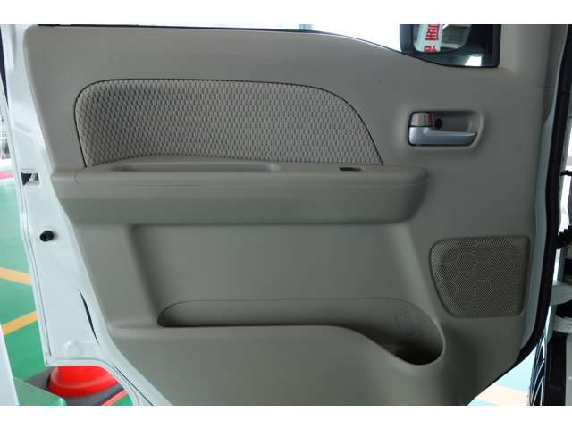 スズキ エブリイワゴン ６６０ ＰＺターボスペシャル ハイルーフ ４ＷＤ R5年 () 99