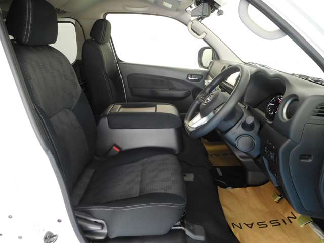 日産 ＮＶ３５０キャラバン ２．０ プレミアムＧＸ ロングボディ R6年 () 99