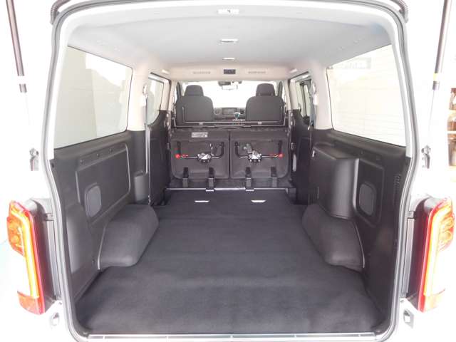 日産 ＮＶ３５０キャラバン ２．０ プレミアムＧＸ ロングボディ R6年 () 99