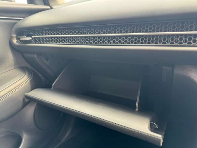 ホンダ ＺＲ－Ｖ ２．０ Ｅ：ＨＥＶ Ｘ ４ＷＤ R6年 (東北) 99