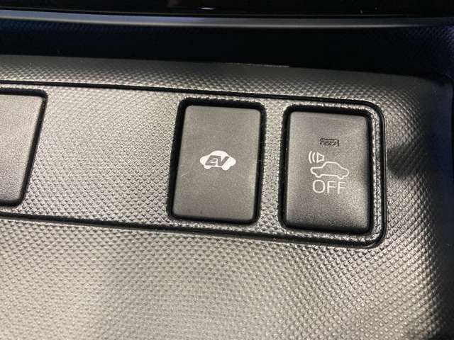 トヨタ エスティマ　ハイブリッド ２．４ アエラス ４ＷＤ H29年 (東北) 99