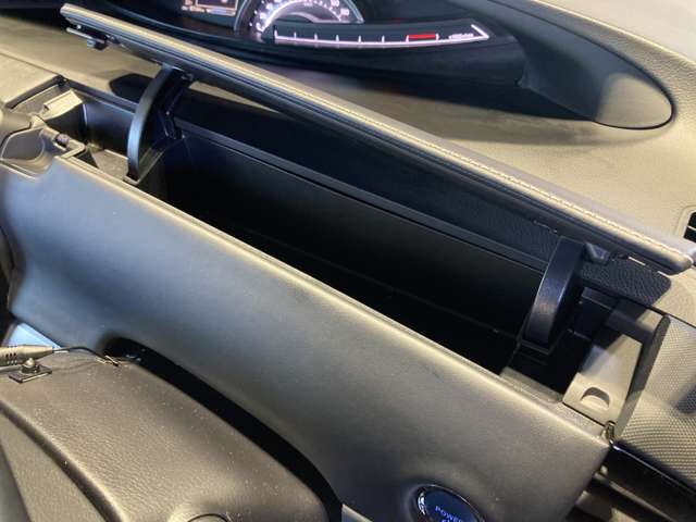 トヨタ エスティマ　ハイブリッド ２．４ アエラス ４ＷＤ H29年 (東北) 99