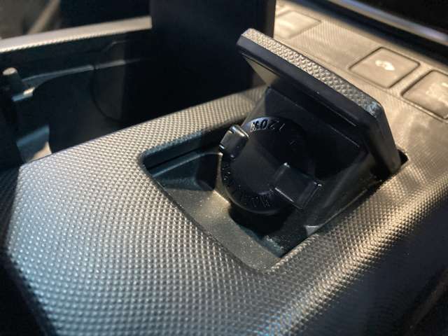 トヨタ エスティマ　ハイブリッド ２．４ アエラス ４ＷＤ H29年 (東北) 99