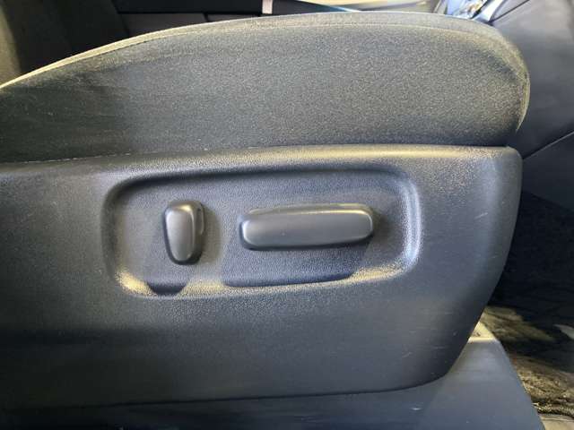 トヨタ エスティマ　ハイブリッド ２．４ アエラス ４ＷＤ H29年 (東北) 99