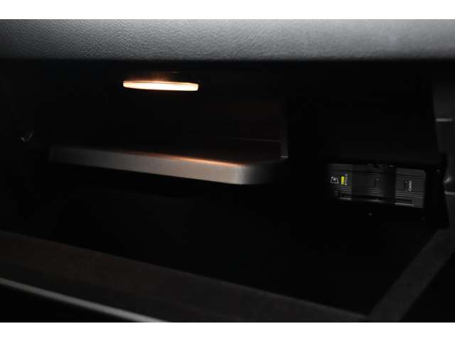 メルセデスベンツ ＧＬＡクラス ＧＬＡ２００ Ｄ ４マチック ＡＭＧライン ディーゼルターボ ４ＷＤ R2年 (近畿) 99