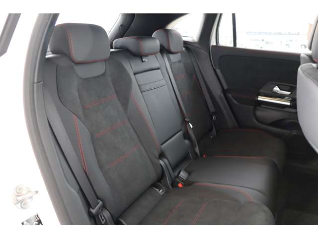 メルセデスベンツ ＧＬＡクラス ＧＬＡ２００ Ｄ ４マチック ＡＭＧライン ディーゼルターボ ４ＷＤ R2年 (近畿) 99