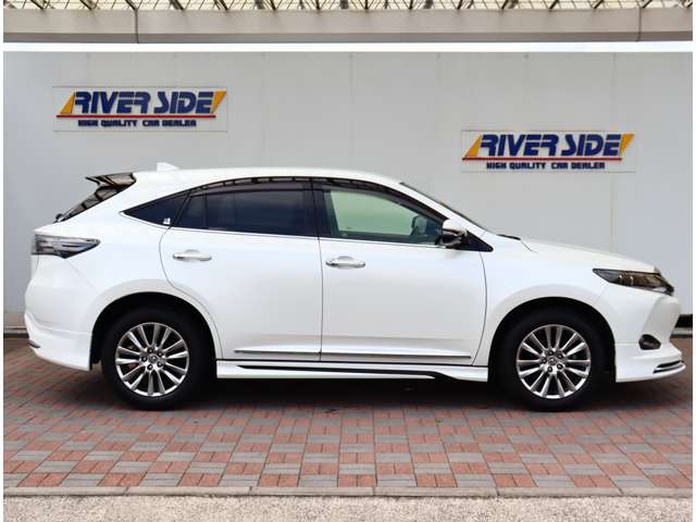 トヨタ ハリアー ２．０ プレミアム H29年 (関東) 99