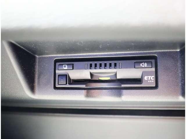 トヨタ ハリアー ２．０ プレミアム H29年 (関東) 99