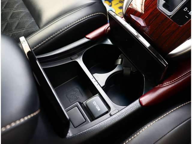 トヨタ ハリアー ２．０ プレミアム H29年 (関東) 99