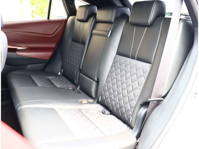 トヨタ ハリアー ２．０ プレミアム H29年 (関東) 99