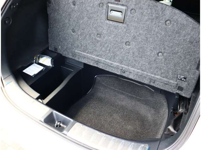 トヨタ ハリアー ２．０ プレミアム H29年 (関東) 99