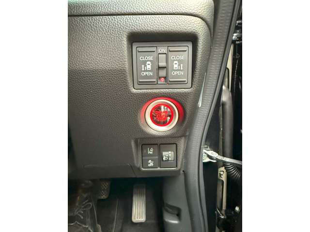 ホンダ Ｎ　ＢＯＸ カスタム ６６０ Ｌ ターボ R5年 (近畿) 99