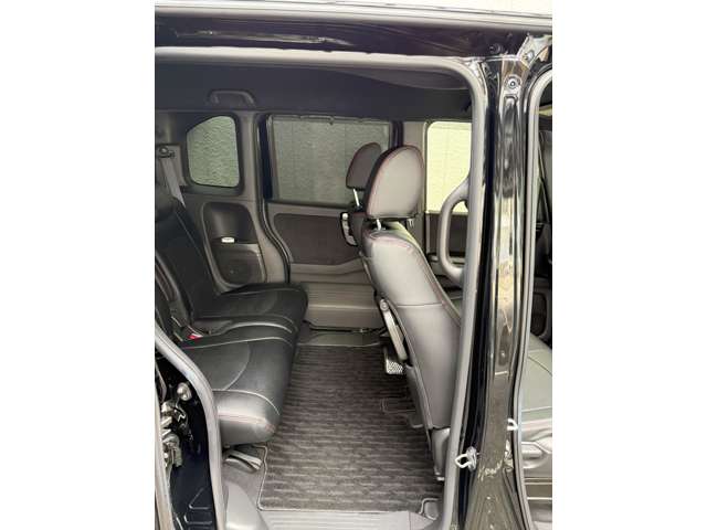 ホンダ Ｎ　ＢＯＸ カスタム ６６０ Ｌ ターボ R5年 (近畿) 99