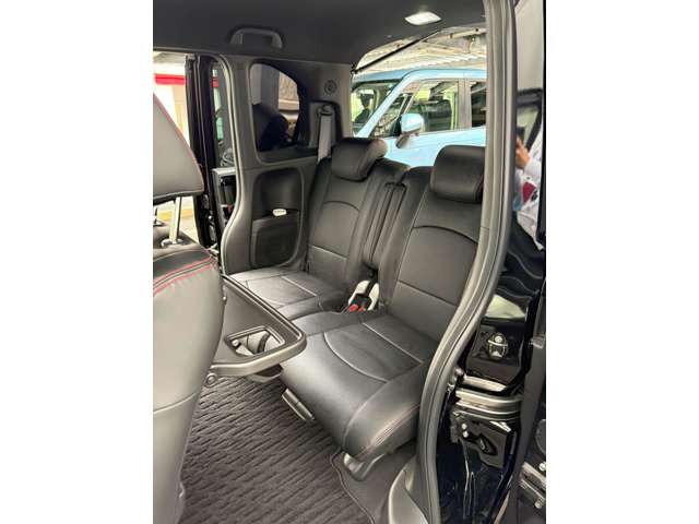 ホンダ Ｎ　ＢＯＸ カスタム ６６０ Ｌ ターボ R5年 (近畿) 99