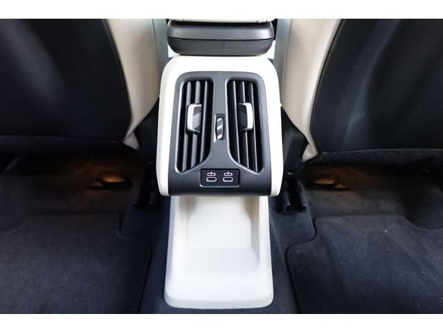 ＢＭＷ Ｘ２ Ｘドライブ２０Ｉ Ｍスポーツ ４ＷＤ R6年 (近畿) 99