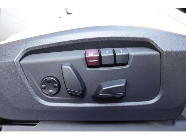 ＢＭＷ Ｘ２ Ｘドライブ２０Ｉ Ｍスポーツ ４ＷＤ R6年 (近畿) 99