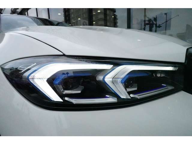 ＢＭＷ ３シリーズ ３２０Ｄ Ｘドライブ Ｍスポーツ ディーゼルターボ ４ＷＤ R6年 (近畿) 99