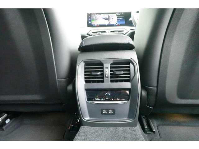 ＢＭＷ ３シリーズ ３２０Ｄ Ｘドライブ Ｍスポーツ ディーゼルターボ ４ＷＤ R6年 (近畿) 99