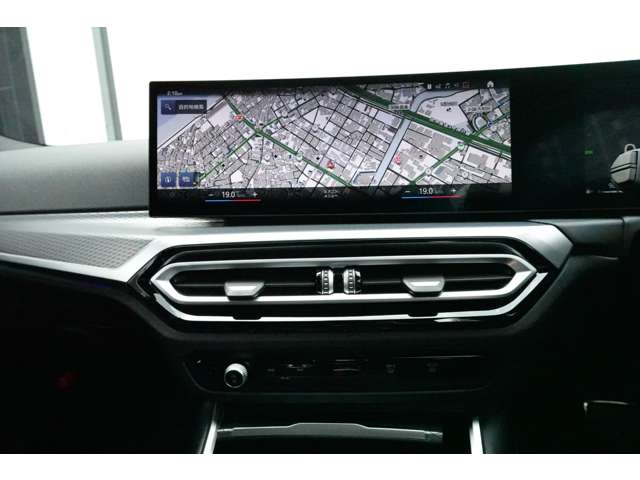 ＢＭＷ ３シリーズ ３２０Ｄ Ｘドライブ Ｍスポーツ ディーゼルターボ ４ＷＤ R6年 (近畿) 99