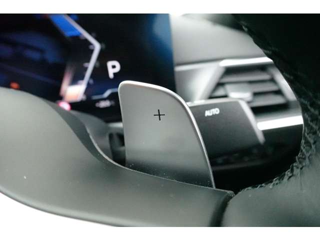 ＢＭＷ ３シリーズ ３２０Ｄ Ｘドライブ Ｍスポーツ ディーゼルターボ ４ＷＤ R6年 (近畿) 99