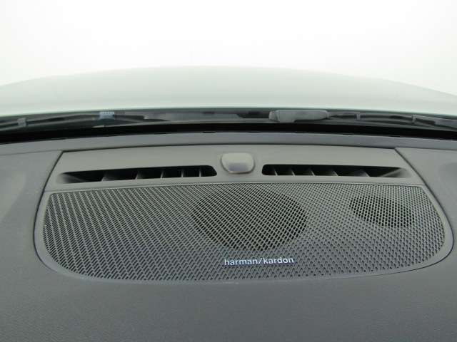 ボルボ ＸＣ４０ Ｂ４ ＡＷＤ インスクリプション ４ＷＤ R3年 (四国) 99