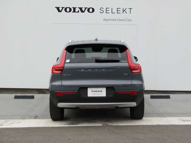ボルボ ＸＣ４０ Ｂ４ ＡＷＤ インスクリプション ４ＷＤ R3年 (四国) 99