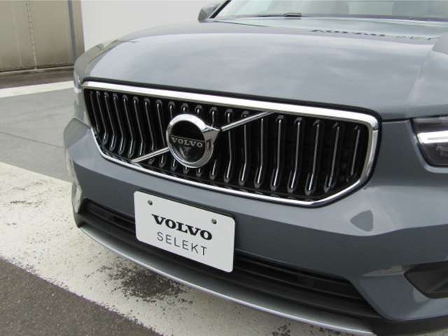 ボルボ ＸＣ４０ Ｂ４ ＡＷＤ インスクリプション ４ＷＤ R3年 (四国) 99