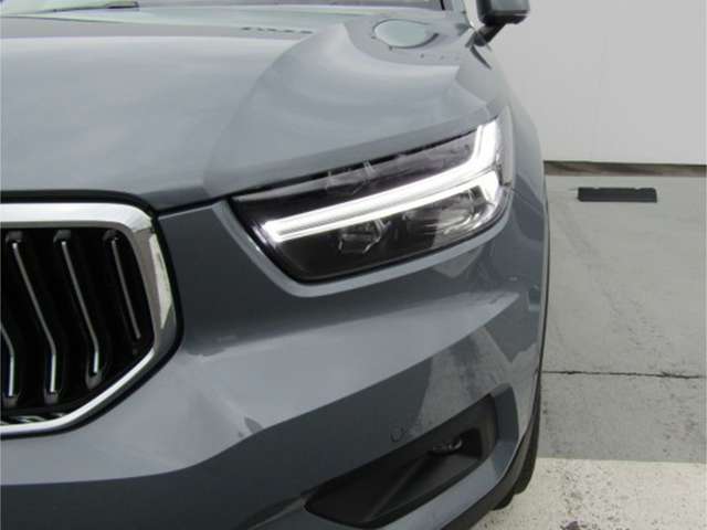 ボルボ ＸＣ４０ Ｂ４ ＡＷＤ インスクリプション ４ＷＤ R3年 (四国) 99