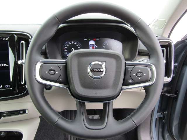 ボルボ ＸＣ４０ Ｂ４ ＡＷＤ インスクリプション ４ＷＤ R3年 (四国) 99