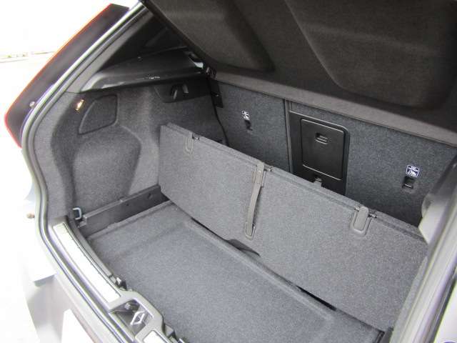 ボルボ ＸＣ４０ Ｂ４ ＡＷＤ インスクリプション ４ＷＤ R3年 (四国) 99