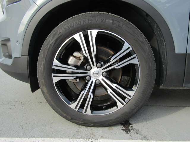 ボルボ ＸＣ４０ Ｂ４ ＡＷＤ インスクリプション ４ＷＤ R3年 (四国) 99