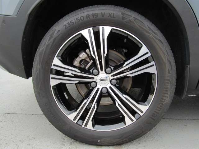 ボルボ ＸＣ４０ Ｂ４ ＡＷＤ インスクリプション ４ＷＤ R3年 (四国) 99