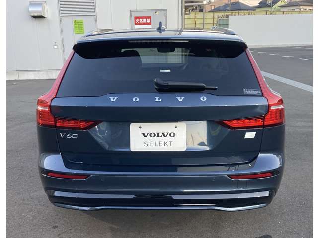 ボルボ Ｖ６０ リチャージ アルティメット Ｔ６ ＡＷＤ プラグイン ハイブリッド ４ＷＤ R6年 (関東) 99