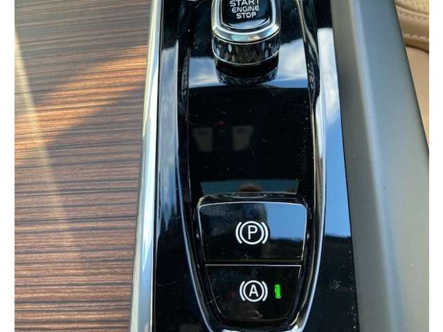 ボルボ ＸＣ６０ リチャージ アルティメット Ｔ６ ＡＷＤ プラグイン ハイブリッド ４ＷＤ R5年 (関東) 99