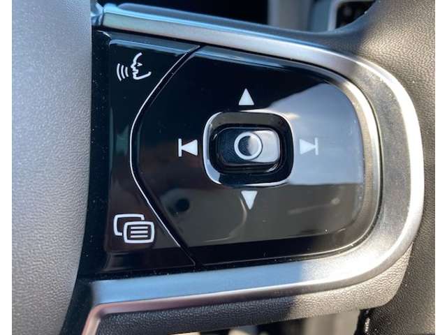 ボルボ ＸＣ６０ リチャージ アルティメット Ｔ６ ＡＷＤ プラグイン ハイブリッド ４ＷＤ R5年 (関東) 99