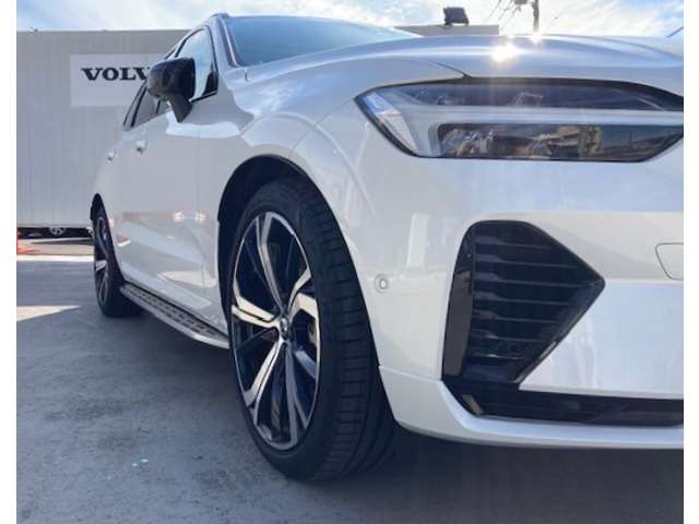 ボルボ ＸＣ６０ リチャージ アルティメット Ｔ６ ＡＷＤ プラグイン ハイブリッド ４ＷＤ R5年 (関東) 99