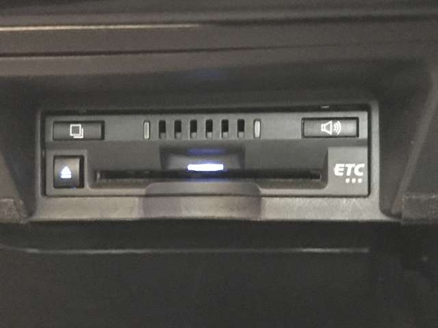 トヨタ クラウン　ハイブリッド ハイブリッド ２．５ ＲＳ アドバンス ＦＯＵＲ ４ＷＤ R1年 (北海道) 99