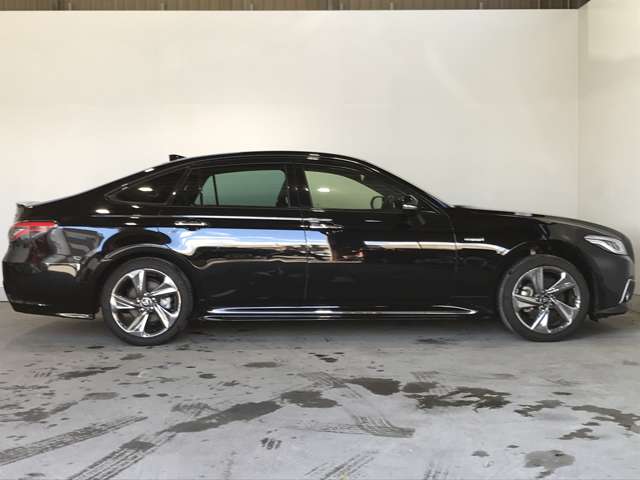 トヨタ クラウン　ハイブリッド ハイブリッド ２．５ ＲＳ アドバンス ＦＯＵＲ ４ＷＤ R1年 (北海道) 99