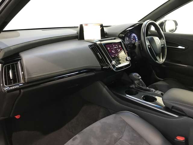 トヨタ クラウン　ハイブリッド ハイブリッド ２．５ ＲＳ アドバンス ＦＯＵＲ ４ＷＤ R1年 (北海道) 99