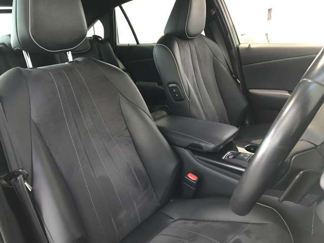 トヨタ クラウン　ハイブリッド ハイブリッド ２．５ ＲＳ アドバンス ＦＯＵＲ ４ＷＤ R1年 (北海道) 99