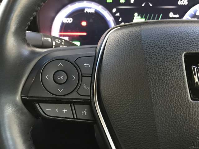 トヨタ クラウン　ハイブリッド ハイブリッド ２．５ ＲＳ アドバンス ＦＯＵＲ ４ＷＤ R1年 (北海道) 99