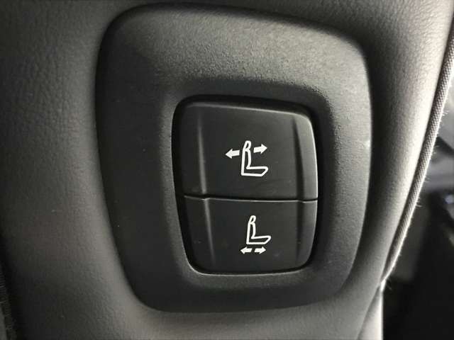 トヨタ クラウン　ハイブリッド ハイブリッド ２．５ ＲＳ アドバンス ＦＯＵＲ ４ＷＤ R1年 (北海道) 99