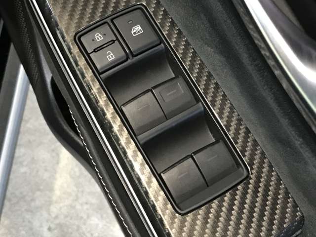 トヨタ クラウン　ハイブリッド ハイブリッド ２．５ ＲＳ アドバンス ＦＯＵＲ ４ＷＤ R1年 (北海道) 99