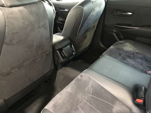 トヨタ クラウン　ハイブリッド ハイブリッド ２．５ ＲＳ アドバンス ＦＯＵＲ ４ＷＤ R1年 (北海道) 99