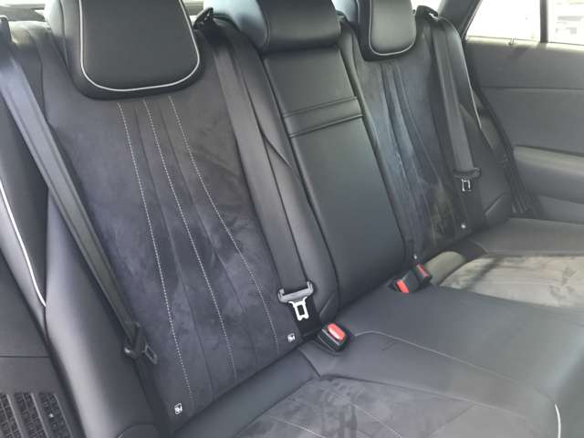 トヨタ クラウン　ハイブリッド ハイブリッド ２．５ ＲＳ アドバンス ＦＯＵＲ ４ＷＤ R1年 (北海道) 99